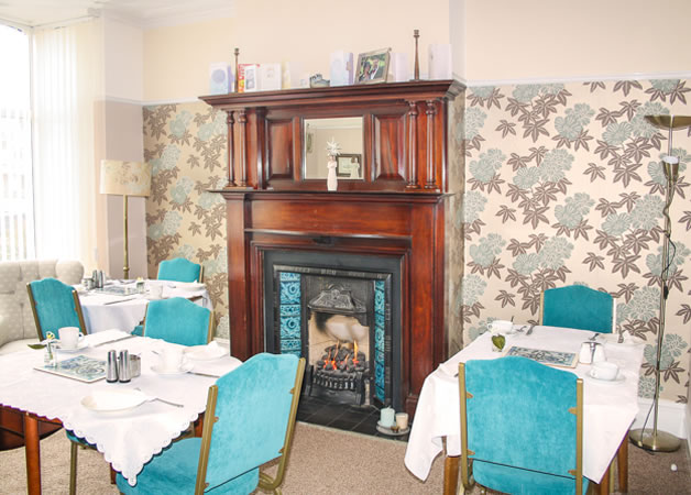 the hotel breakfast room